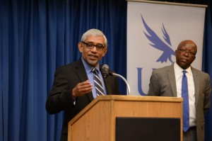 Accepting the Desmond Tutu Peace Award from UNF